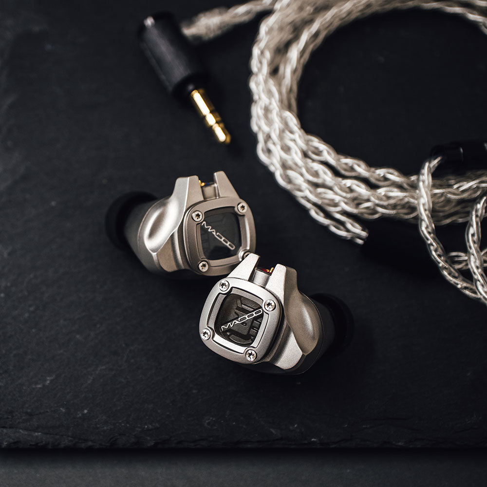 MADOO Typ711 Planar Magnetic with Balanced Armature Drivers In-Ear